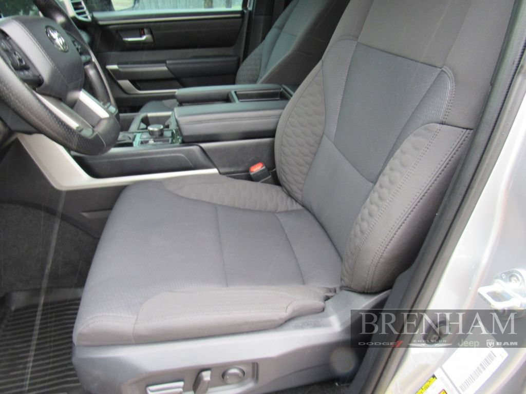 Used 2025 Toyota Tundra SR5 AWD/4WD image 17
