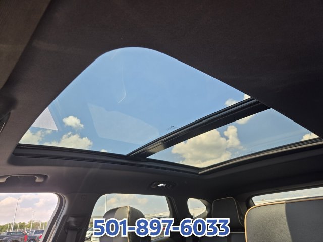 Used 2019 Chevrolet Blazer Premier w/ Sun and Wheels Package AWD/4WD image 11