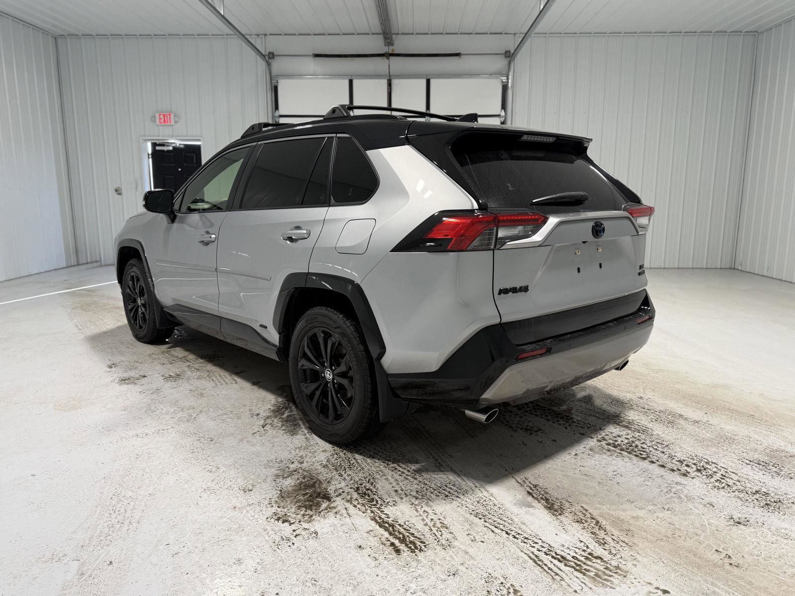 Used 2022 Toyota RAV4 XSE image 4