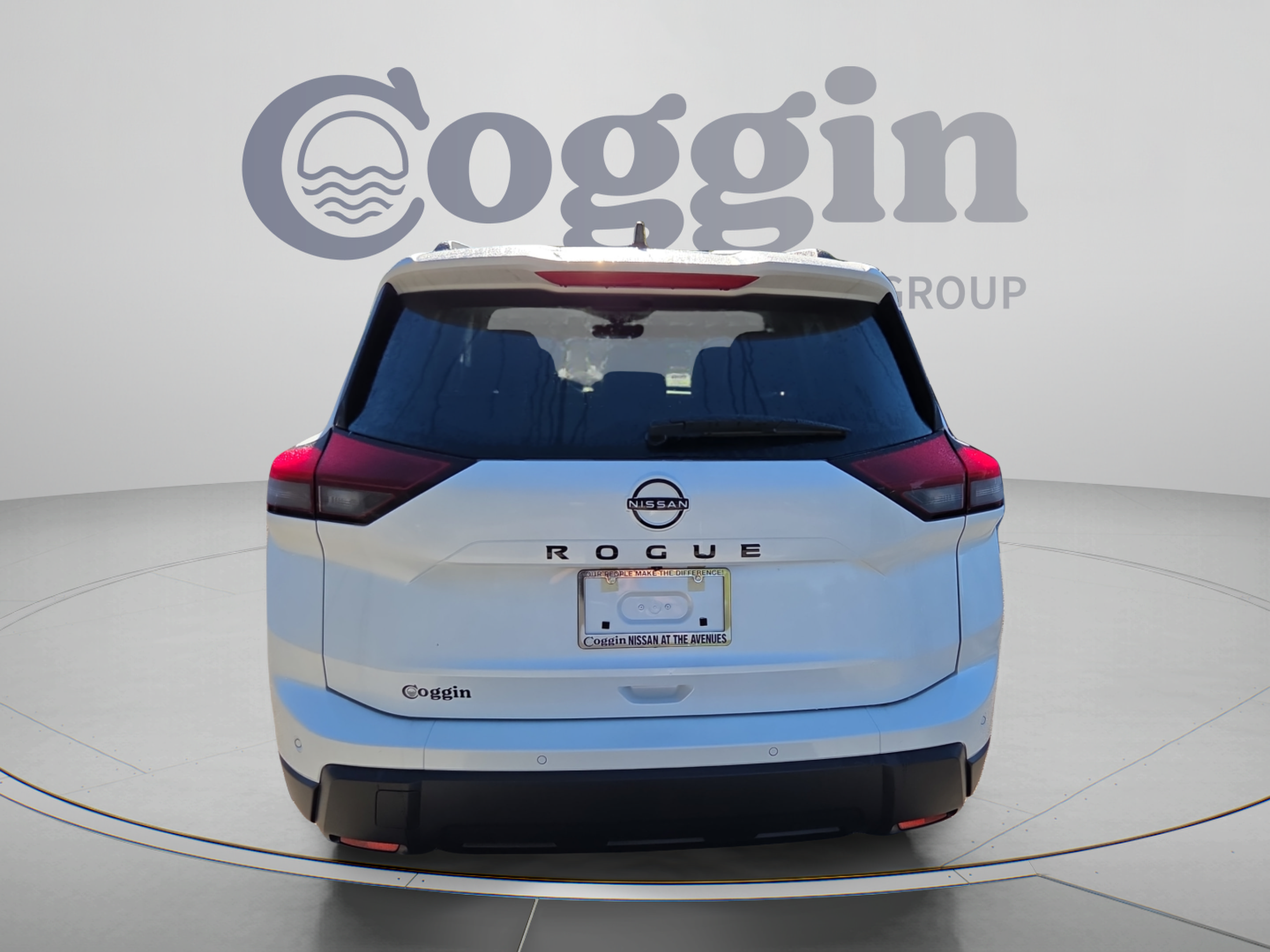 New 2026 Nissan Rogue Dark Armor FWD image 4