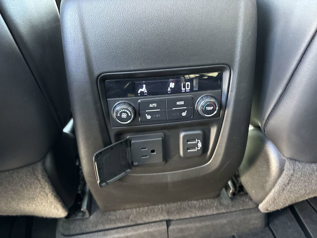 Used 2021 Buick Enclave Avenir w/ Avenir Technology Package image 25