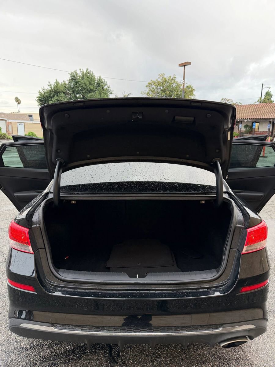 Used 2019 Kia Optima LX image 12