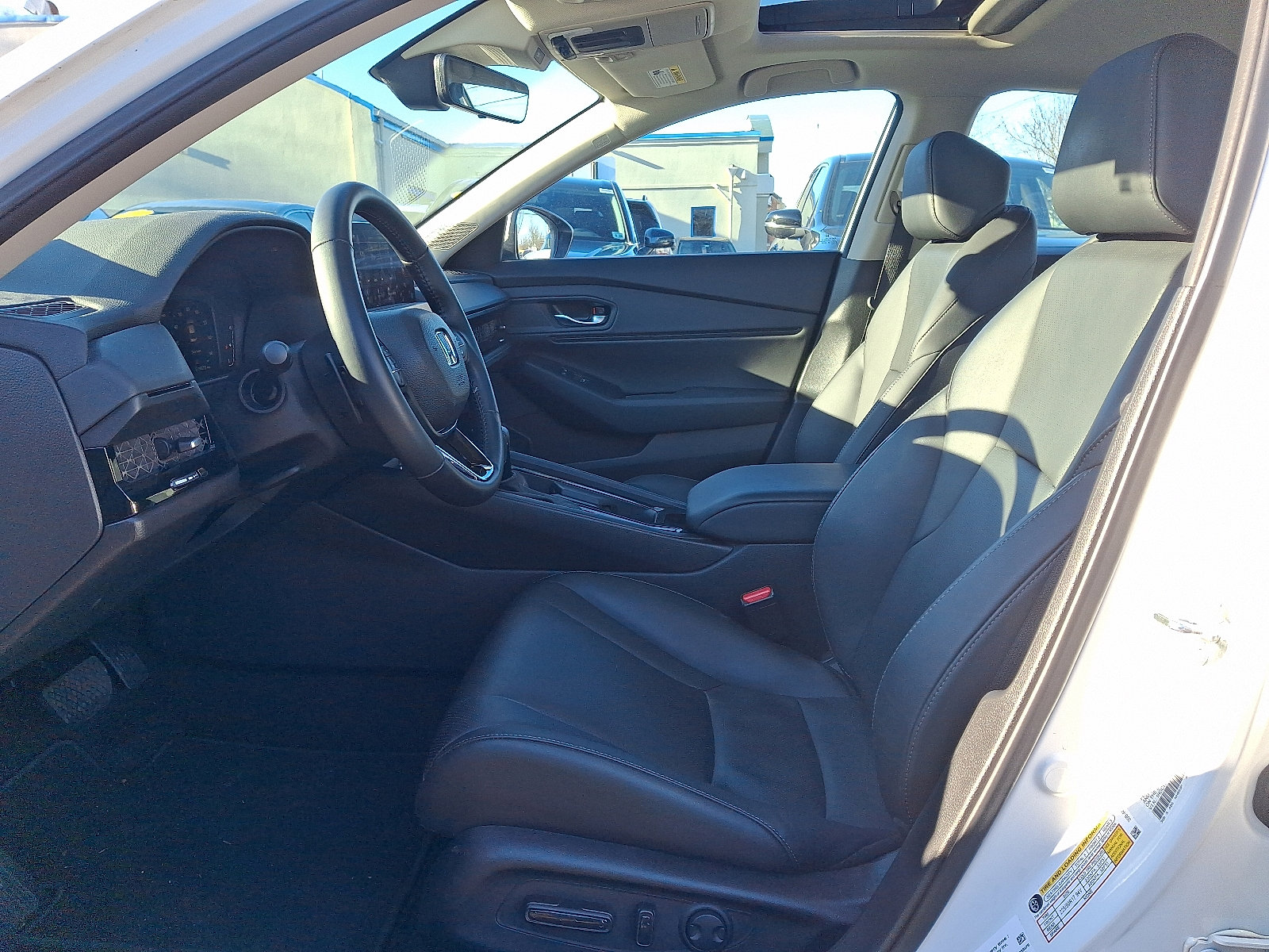 Used 2025 Honda Accord EX-L image 16