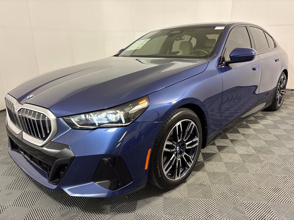 Certified 2024 BMW 530i w/ M Sport Package RWD image 2