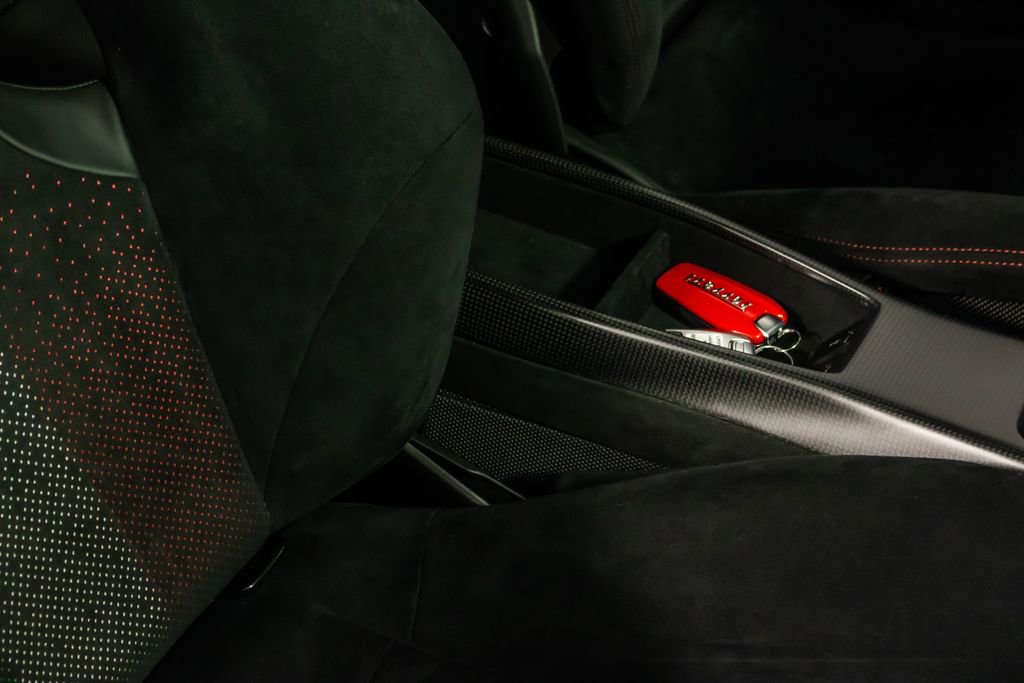 Used 2020 Ferrari 488 Pista Base image 62