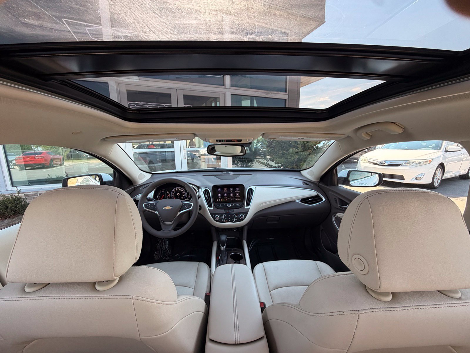 Used 2024 Chevrolet Malibu LT FWD image 26