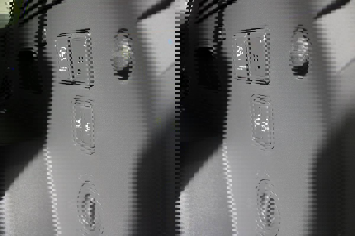 Used 2025 Kia EV9 Light Long Range image 41