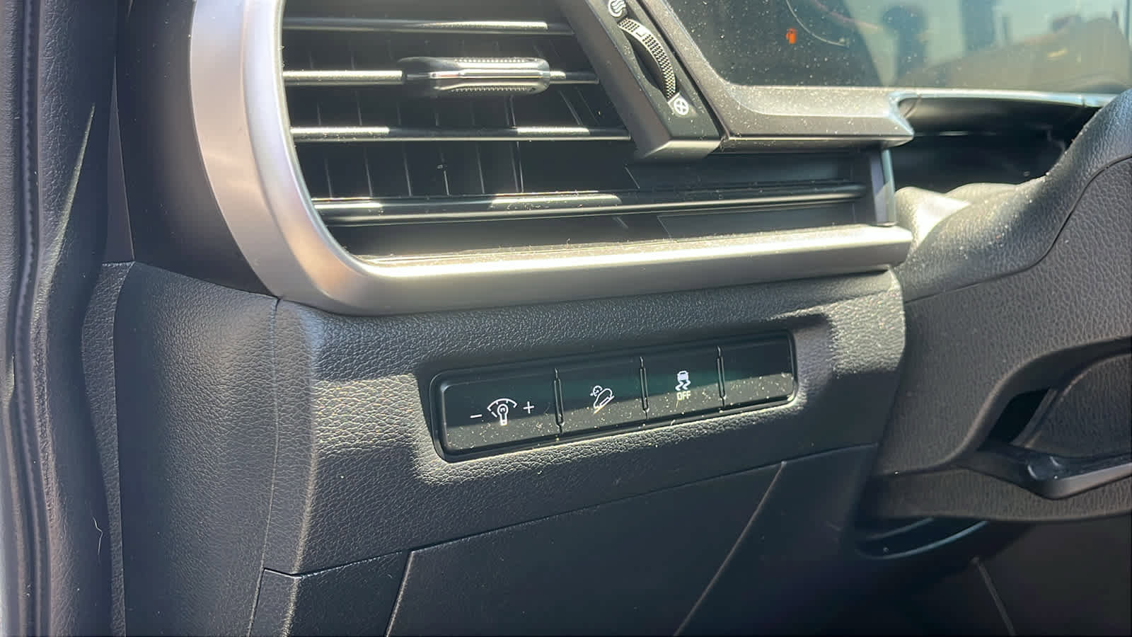 Used 2024 Kia Telluride S AWD/4WD image 25