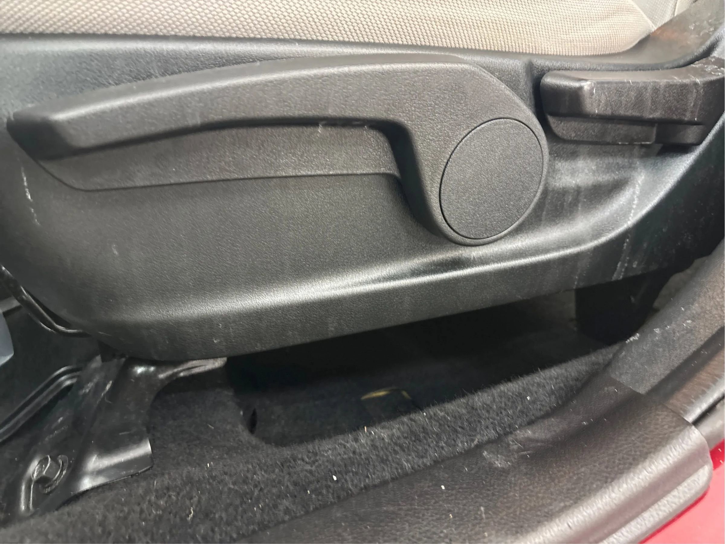 Used 2017 Subaru Forester 2.5i image 25