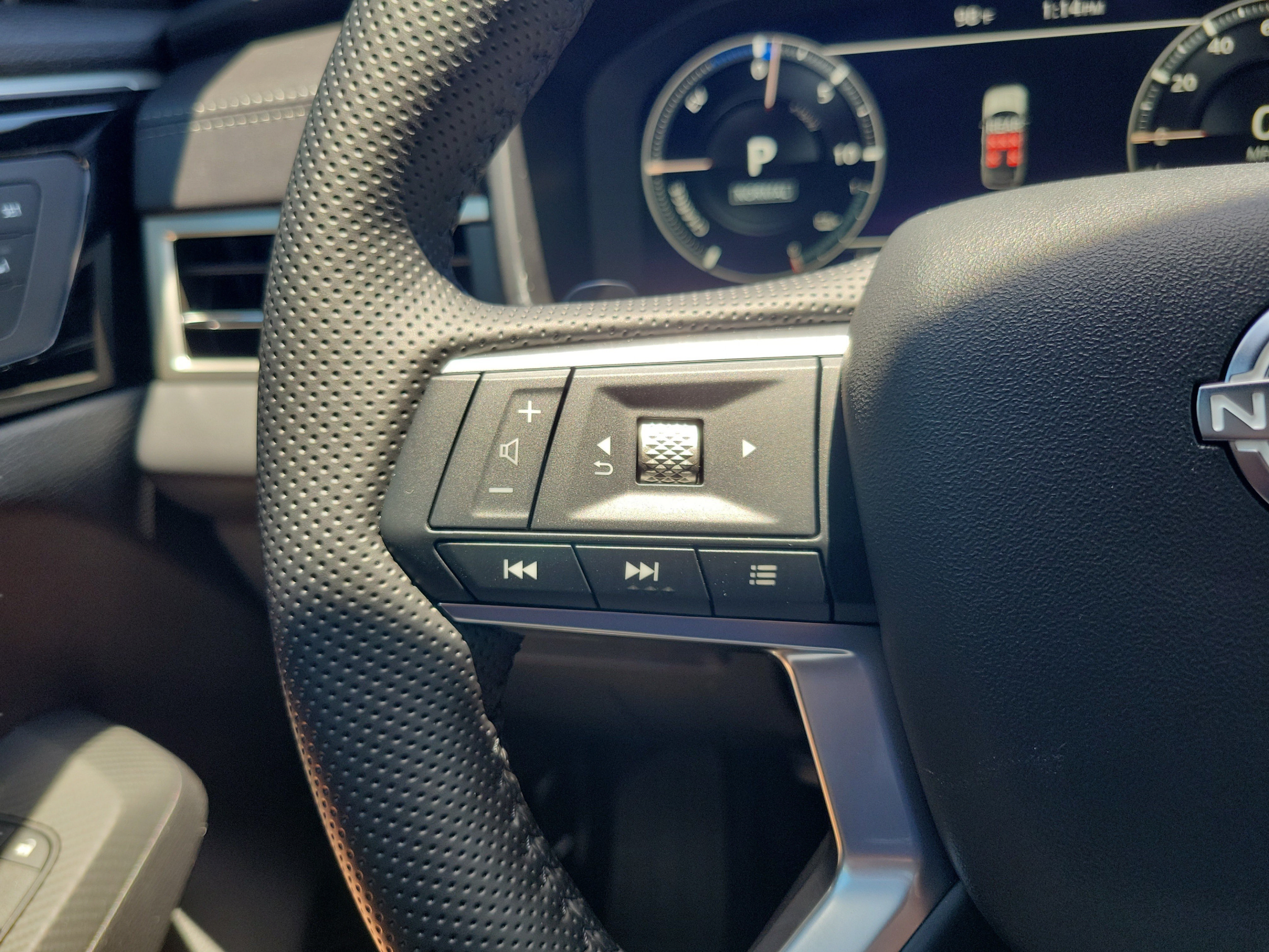 New 2026 Nissan Rogue Platinum AWD/4WD image 21