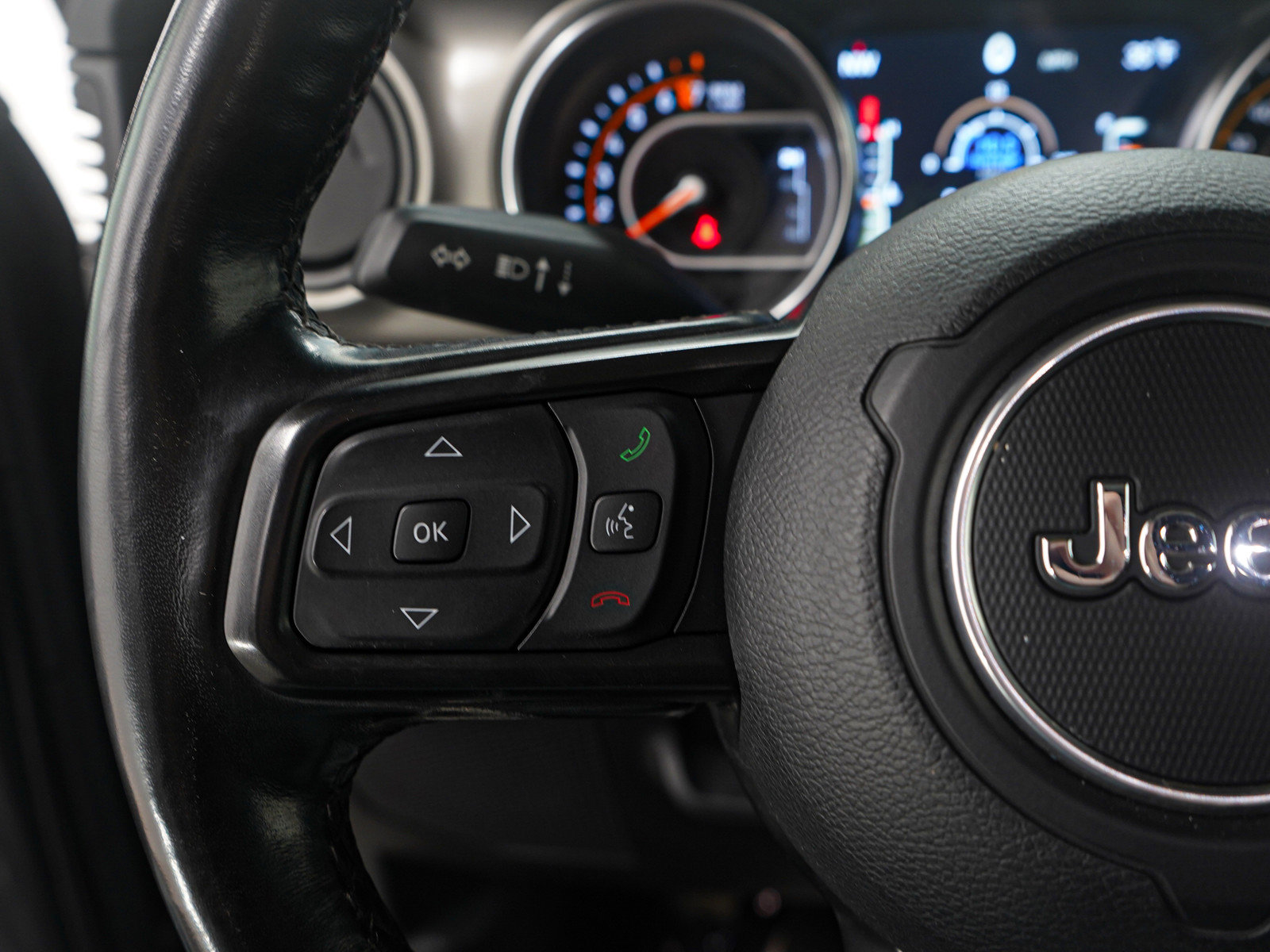 Used 2021 Jeep Wrangler Unlimited Sport w/ Dual Top Group image 26