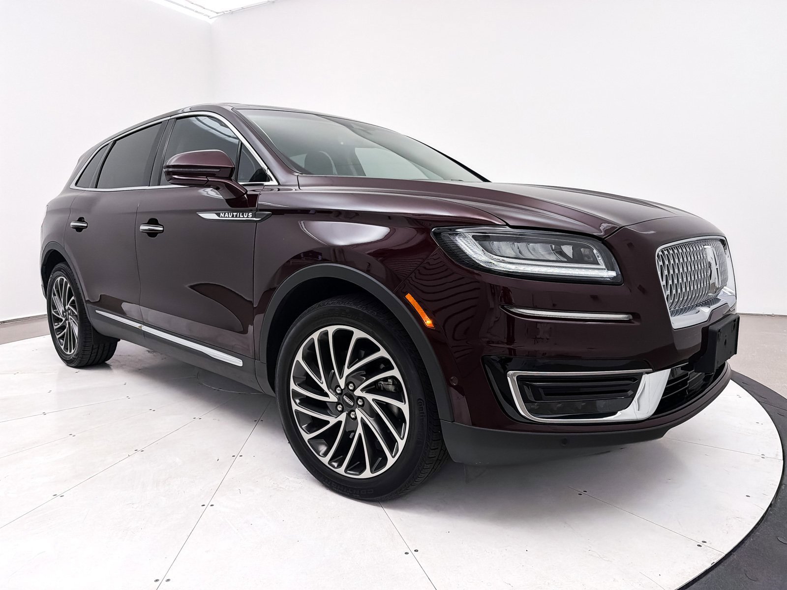 Used 2019 Lincoln Nautilus Reserve image 13