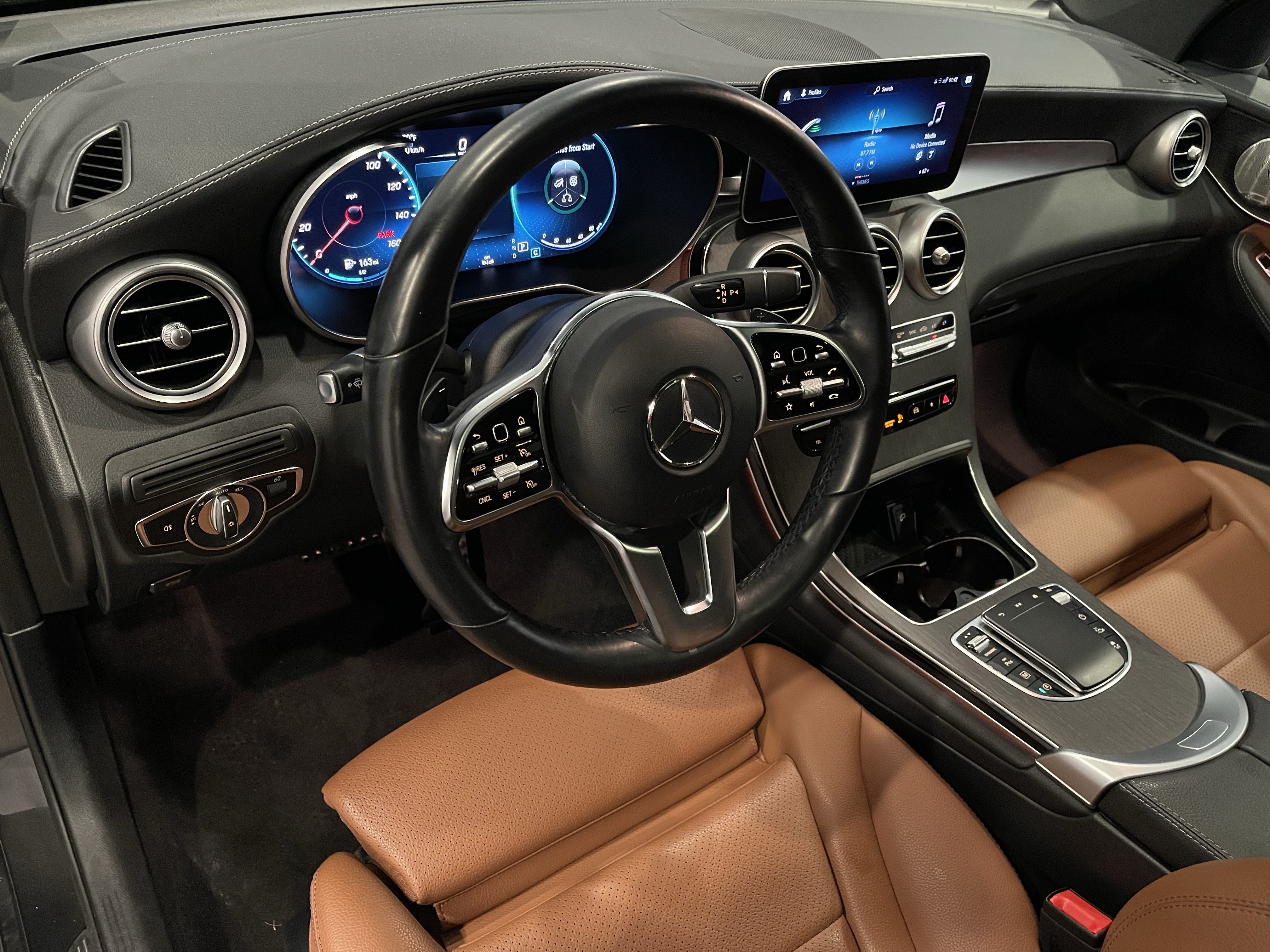 Used 2023 Mercedes-Benz GLC 300 4MATIC Coupe image 13