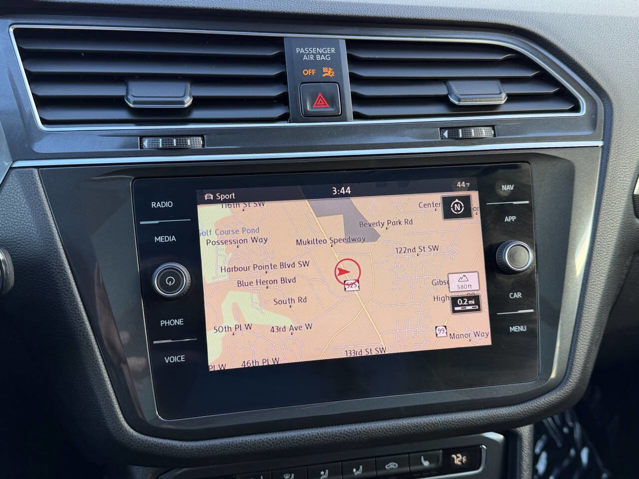 Used 2019 Volkswagen Tiguan SEL Premium w/ 3rd Row Seat Package image 29