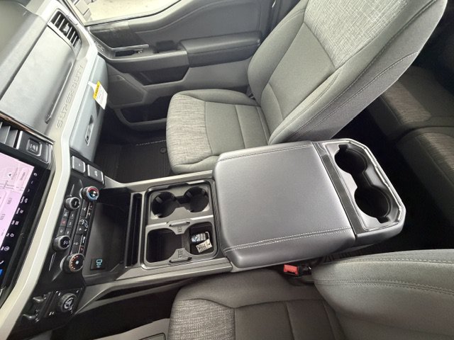 New 2026 Ford F250 XLT w/ XLT Premium Package AWD/4WD image 10