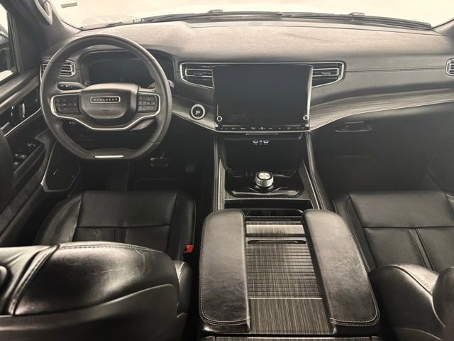 Used 2024 Jeep Wagoneer L Series II w/ Flexible Seating Group image 25