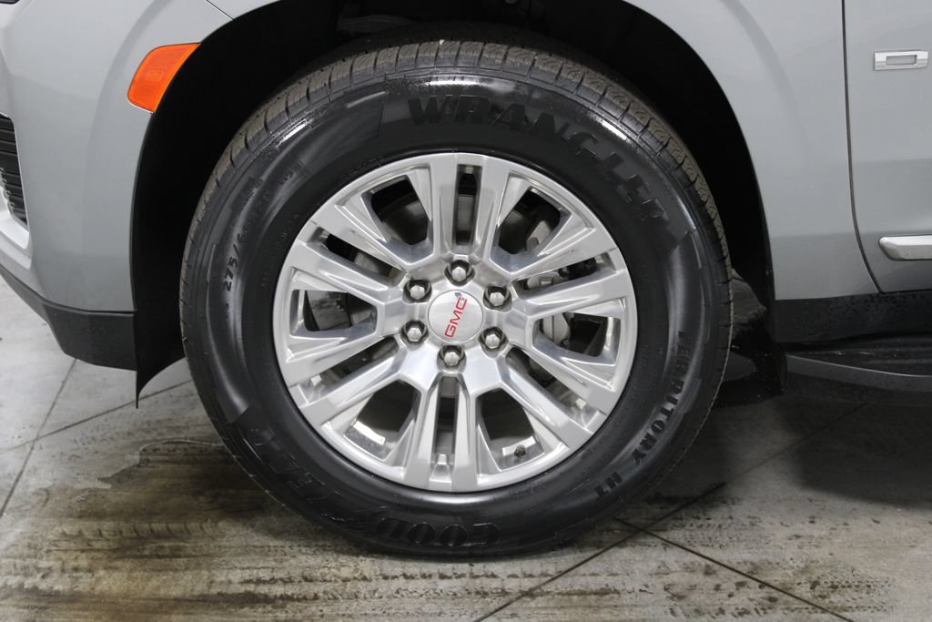 Used 2024 GMC Yukon XL Denali RWD image 22