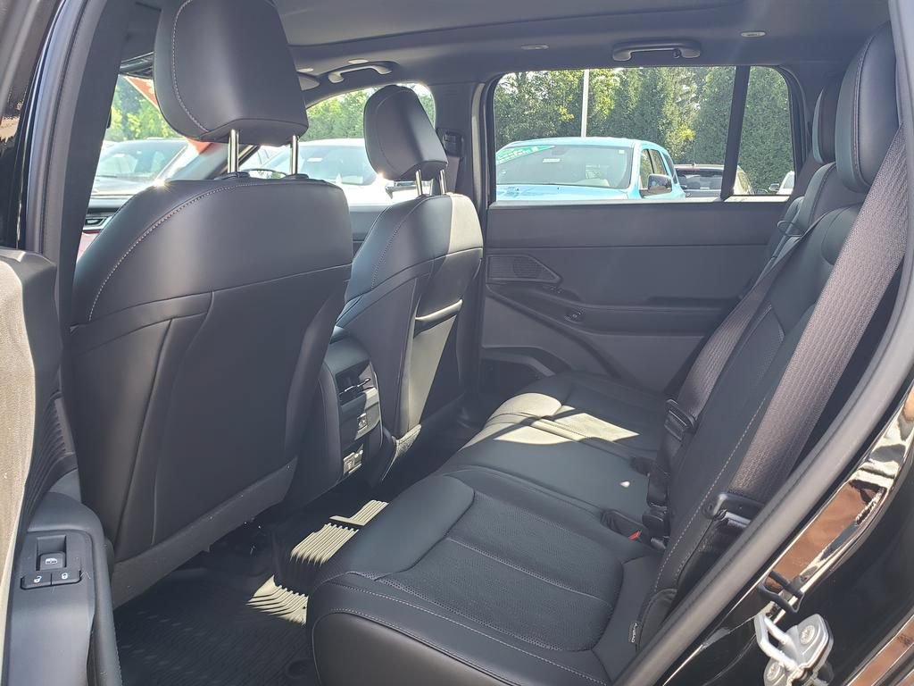 New 2026 Jeep Cherokee Overland w/ Advanced Pro Tech Group AWD/4WD image 7