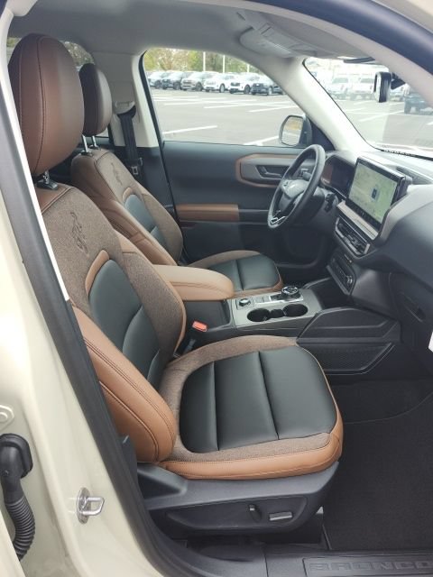New 2025 Ford Bronco Sport Outer Banks w/ Outer Banks Tech Package+ AWD/4WD image 13