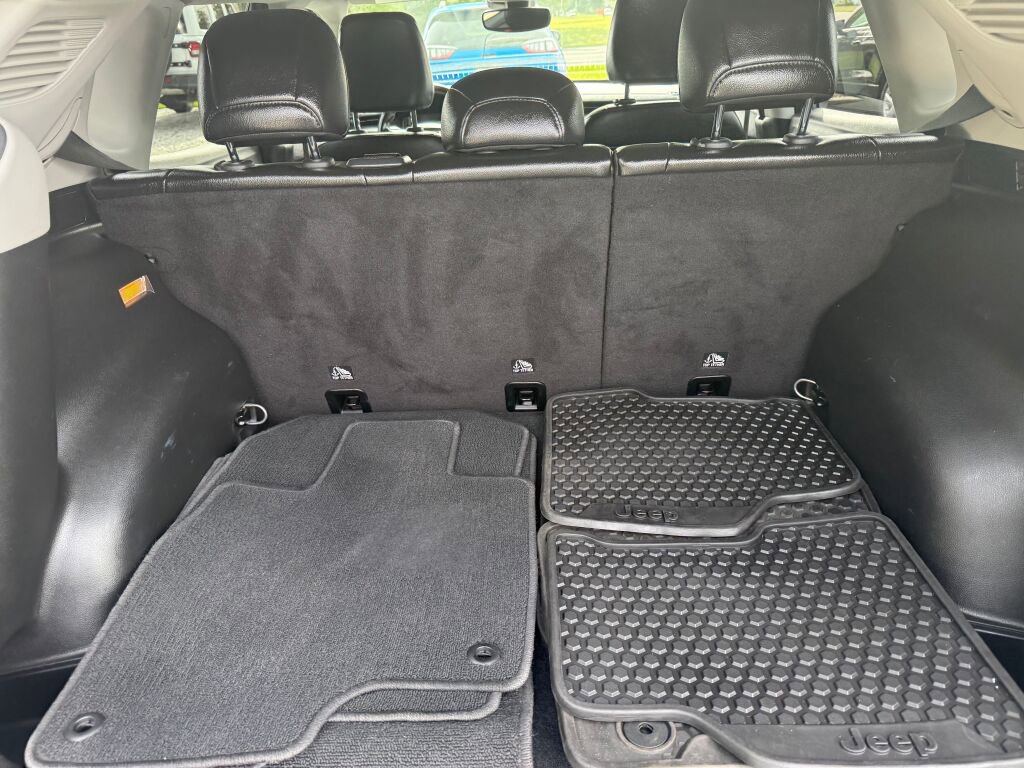 Used 2022 Jeep Compass Trailhawk w/ Trailhawk Elite Group image 31