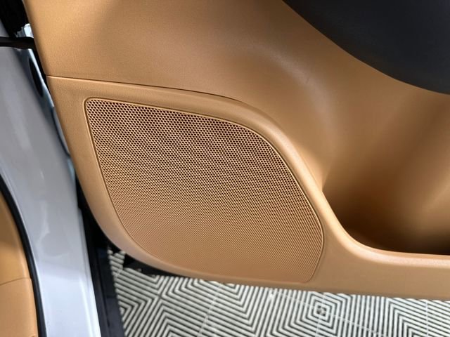 Used 2025 Lexus RZ 450e image 29