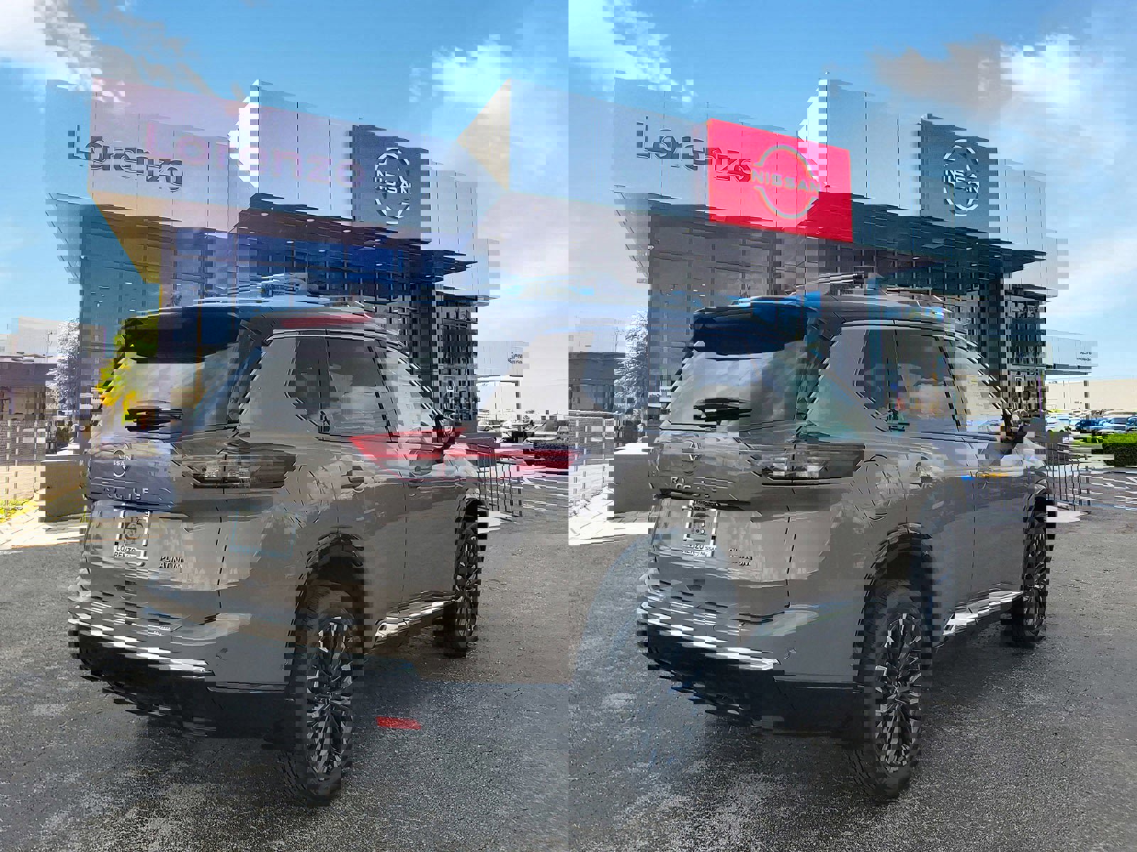 New 2025 Nissan Rogue Platinum w/ Platinum Premium Package image 4