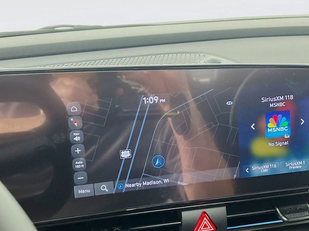 New 2025 Hyundai Elantra SEL image 13