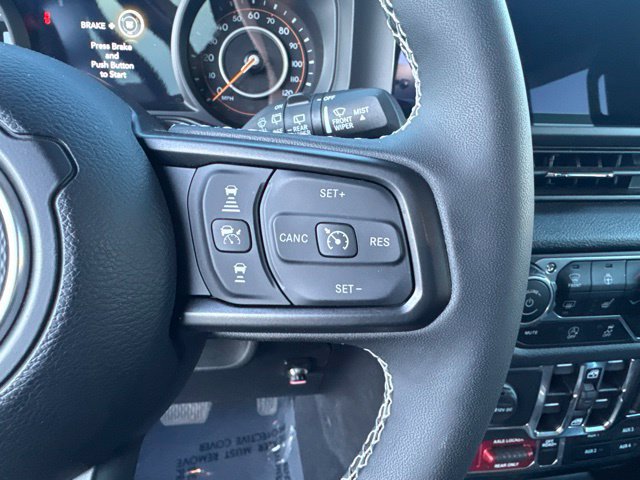 Used 2025 Jeep Wrangler Unlimited Sport AWD/4WD image 25