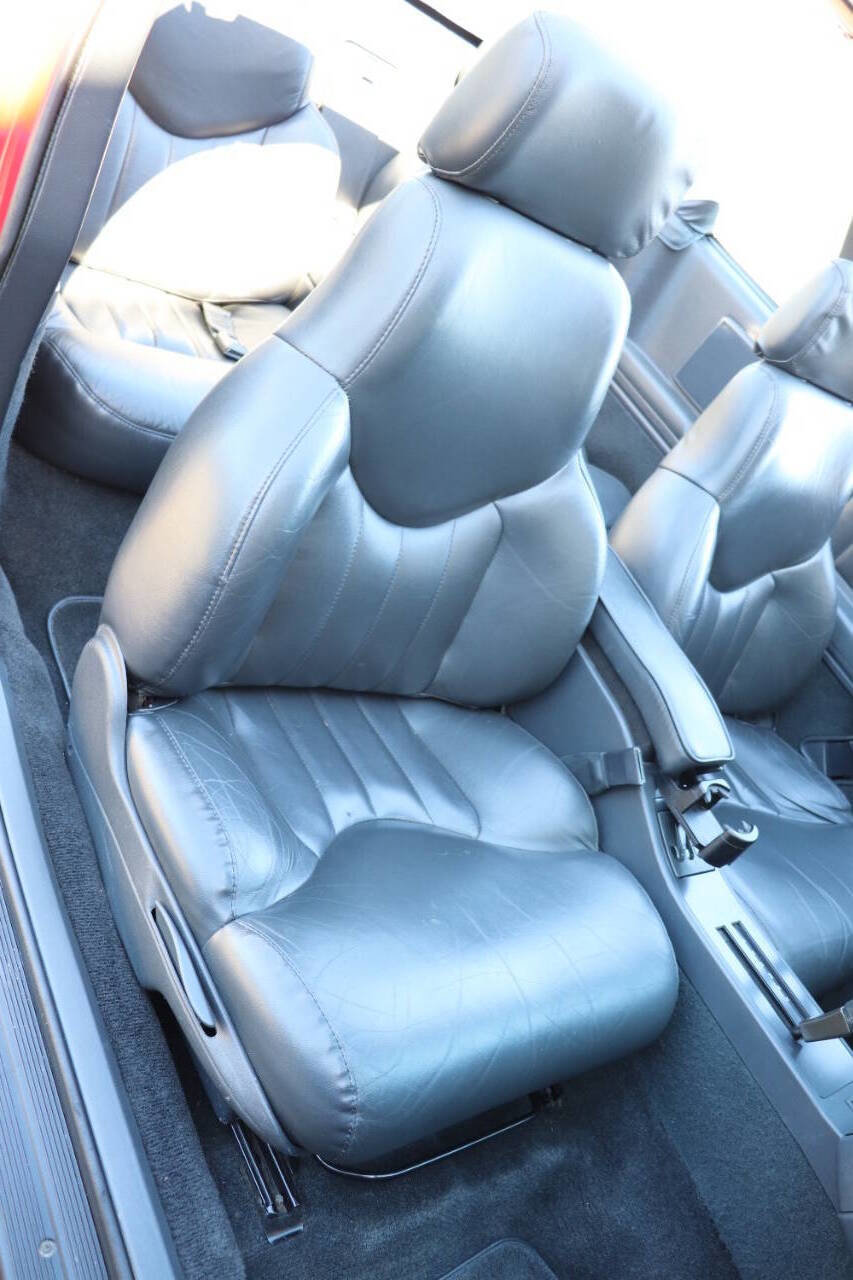 Used 1993 Oldsmobile Cutlass Supreme Convertible image 53