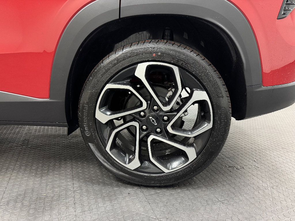 New 2026 Chevrolet Trax RS w/ Sunroof Package FWD image 10