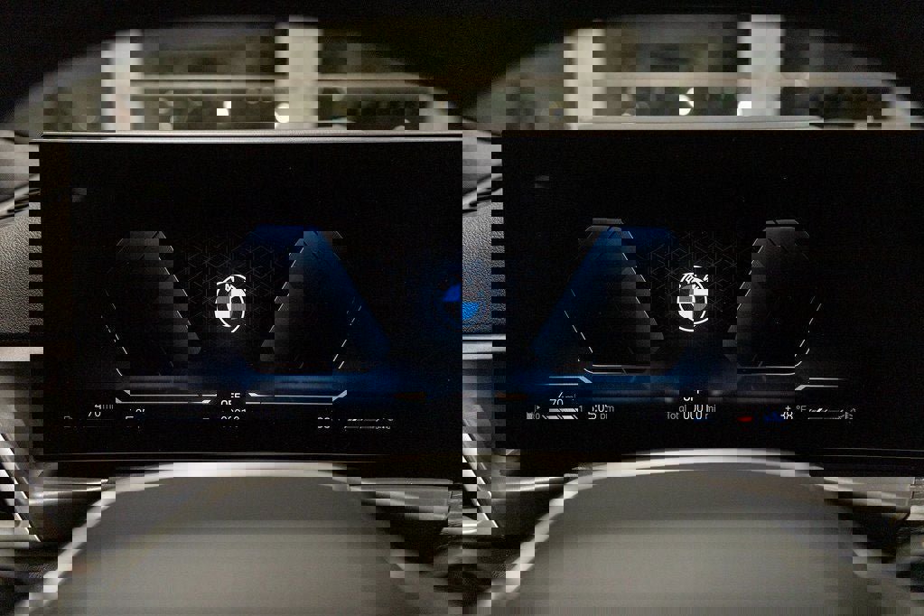 Used 2026 BMW 330i xDrive Sedan w/ Premium Package AWD/4WD image 27