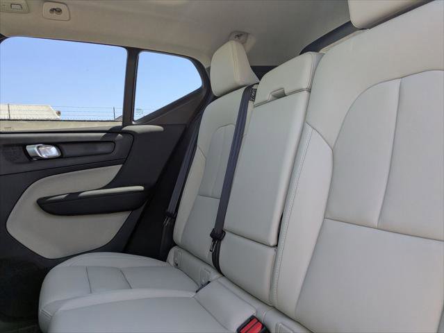 New 2026 Volvo XC40 B5 Ultra w/ Climate Package image 12