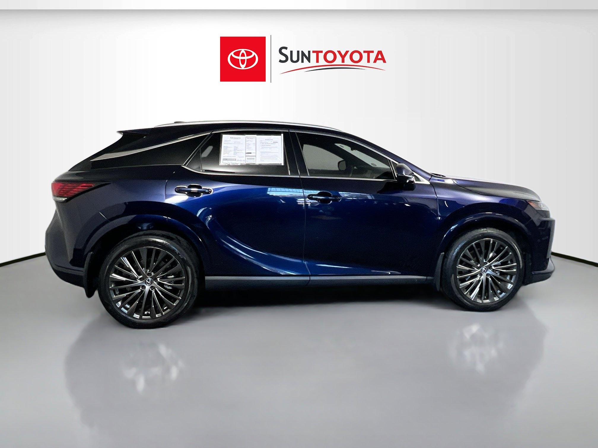 Used 2023 Lexus RX 350 FWD w/ Cold Area Package image 2