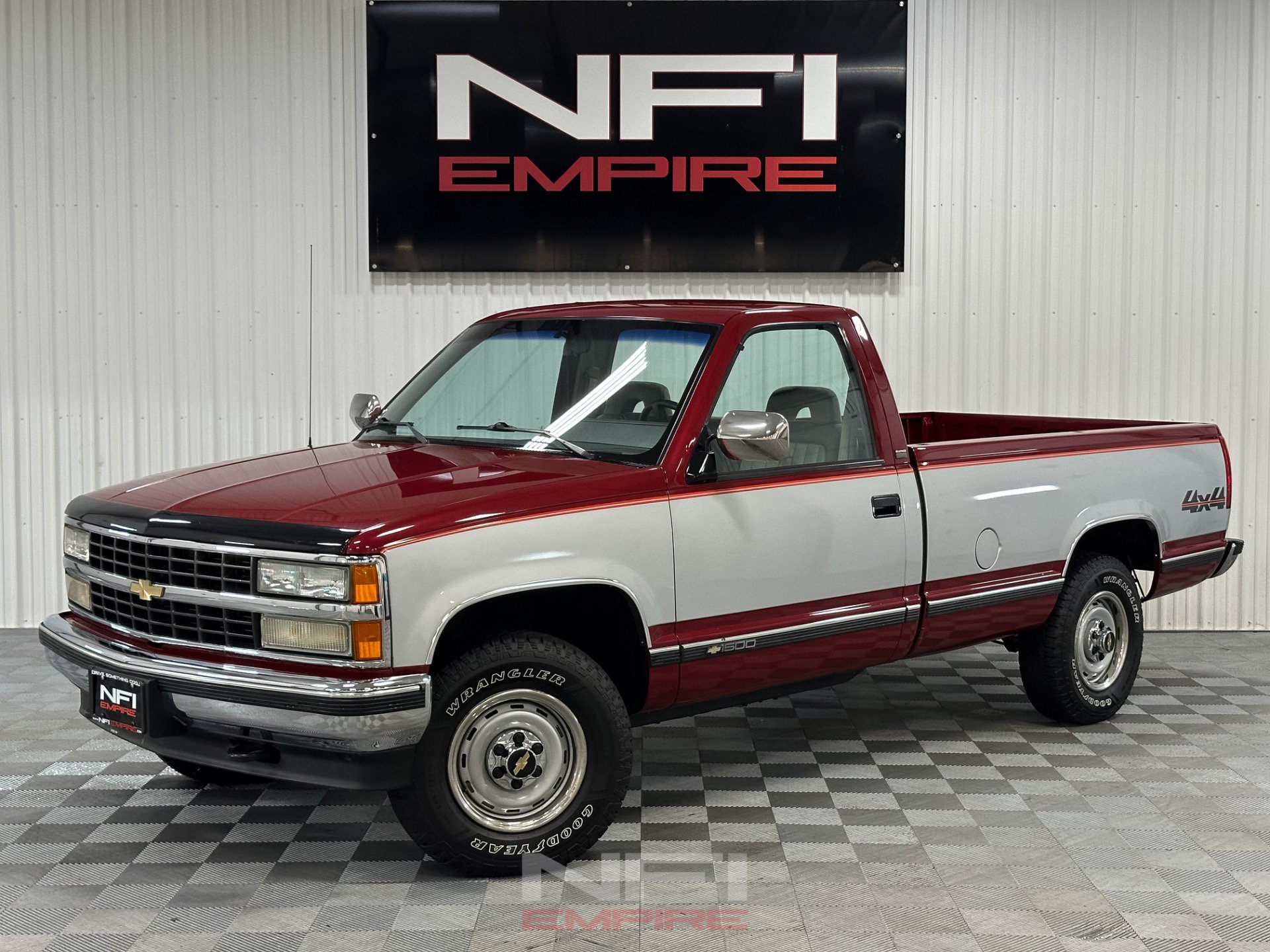 Used 1992 Chevrolet Silverado 1500 4x4 Regular Cab image 1