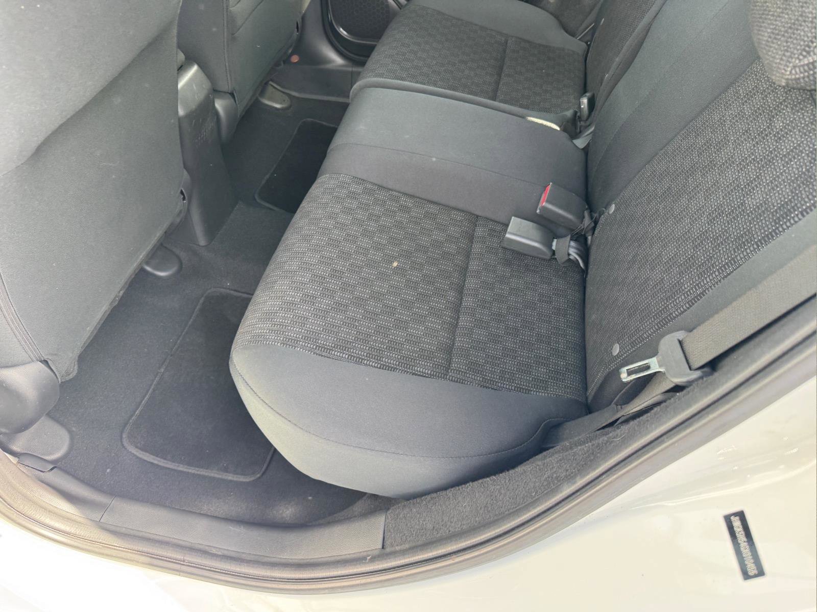 Used 2016 Honda Fit LX image 10