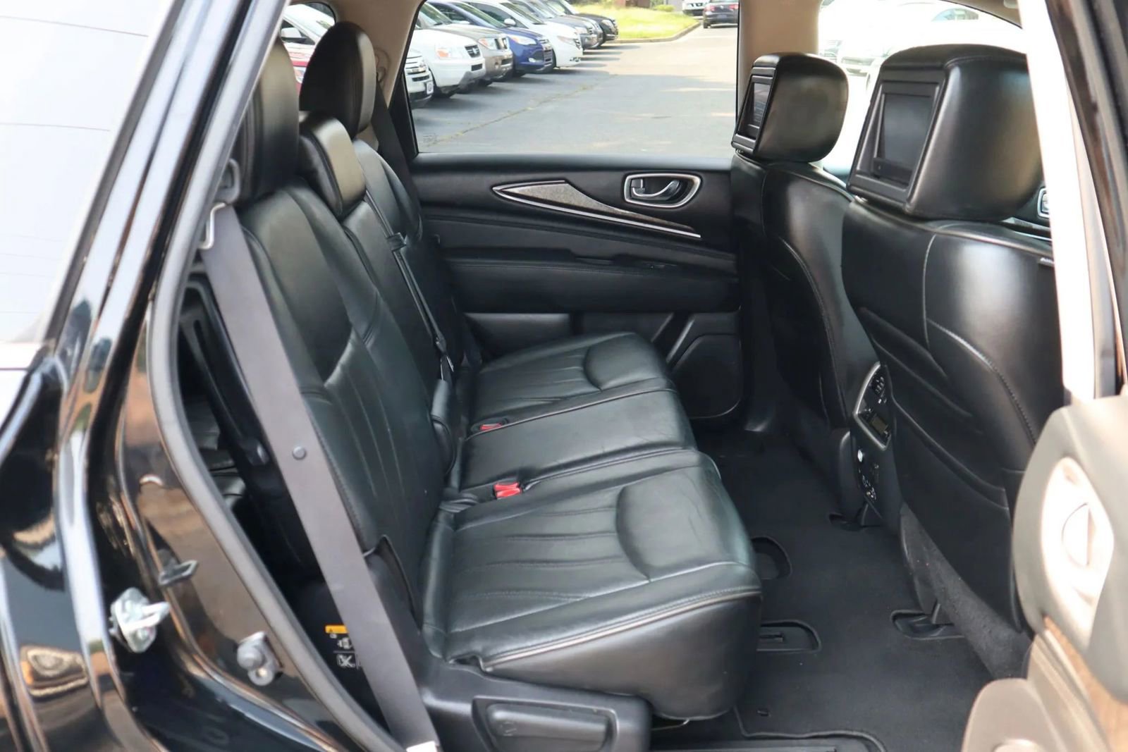 Used 2013 INFINITI JX35 AWD w/ Premium Pkg image 21