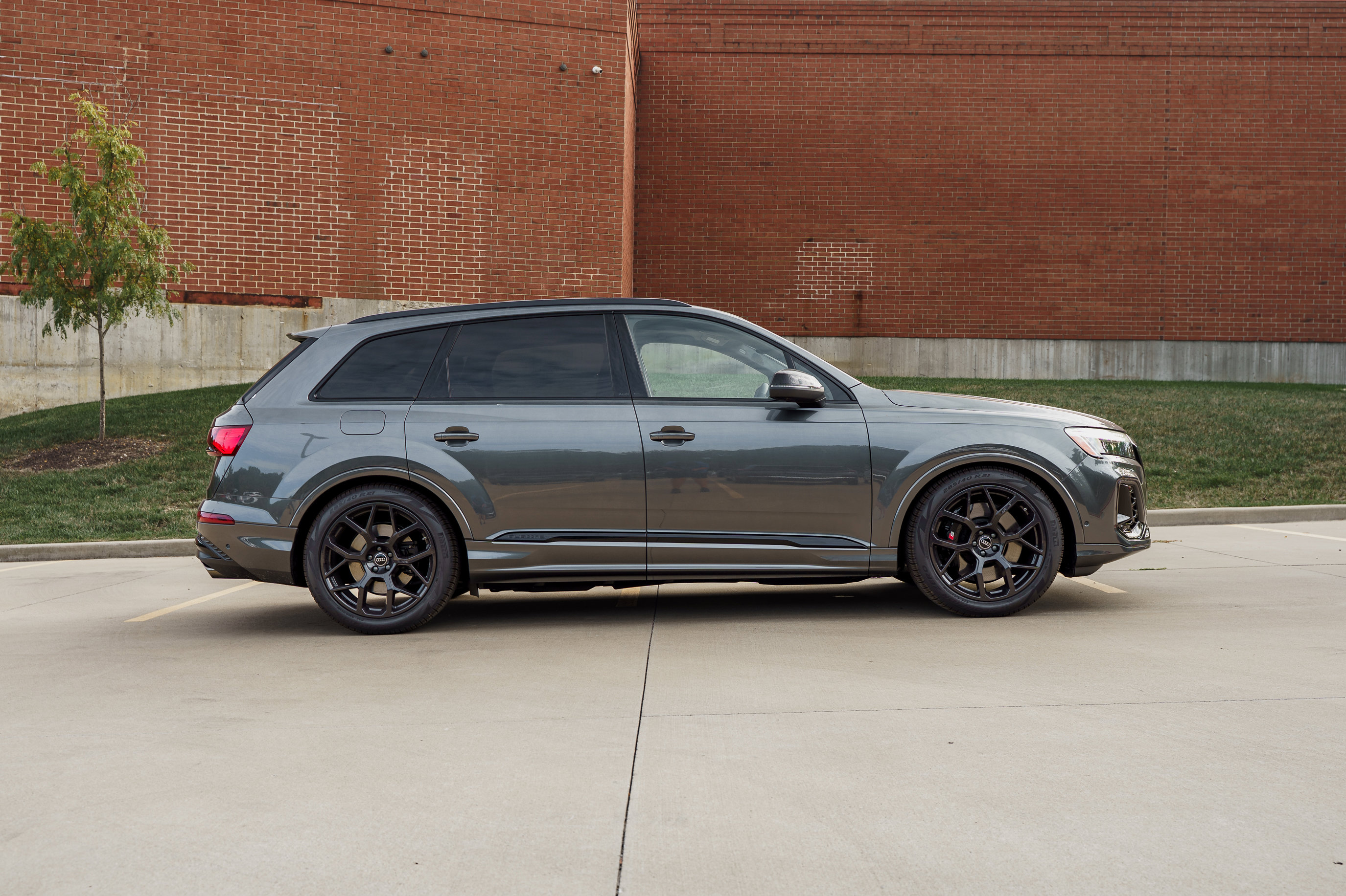 New 2026 Audi SQ7 Prestige image 3
