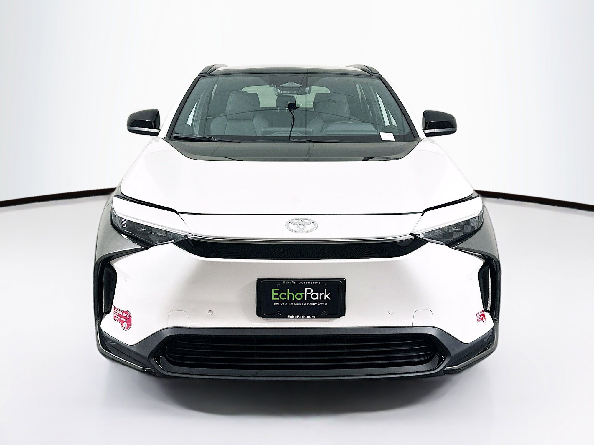 Used 2024 Toyota bZ4X FWD image 2