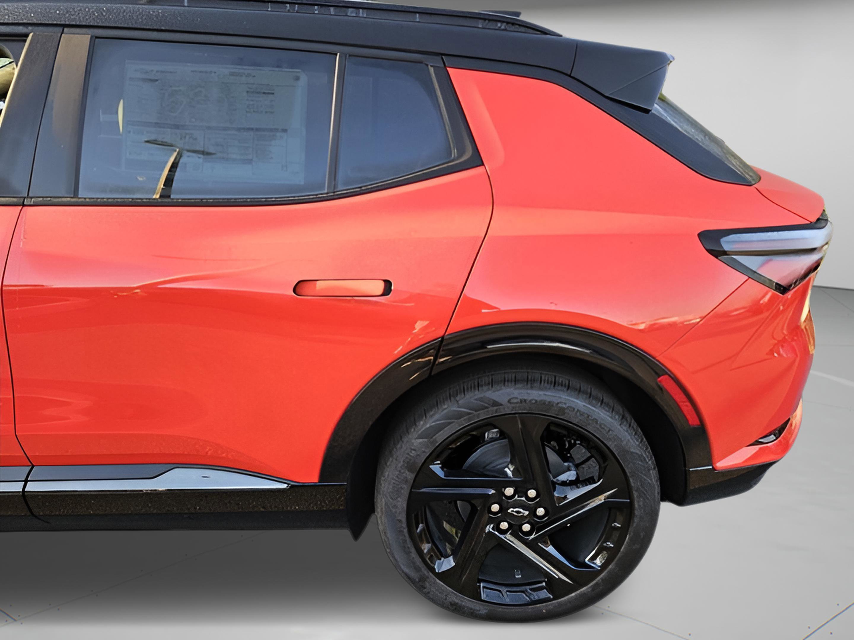 New 2025 Chevrolet Equinox EV RS image 8