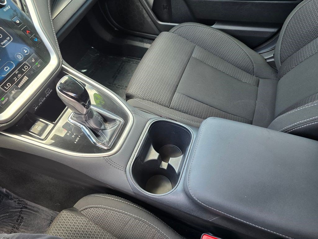 Used 2024 Subaru Outback Premium AWD/4WD image 23