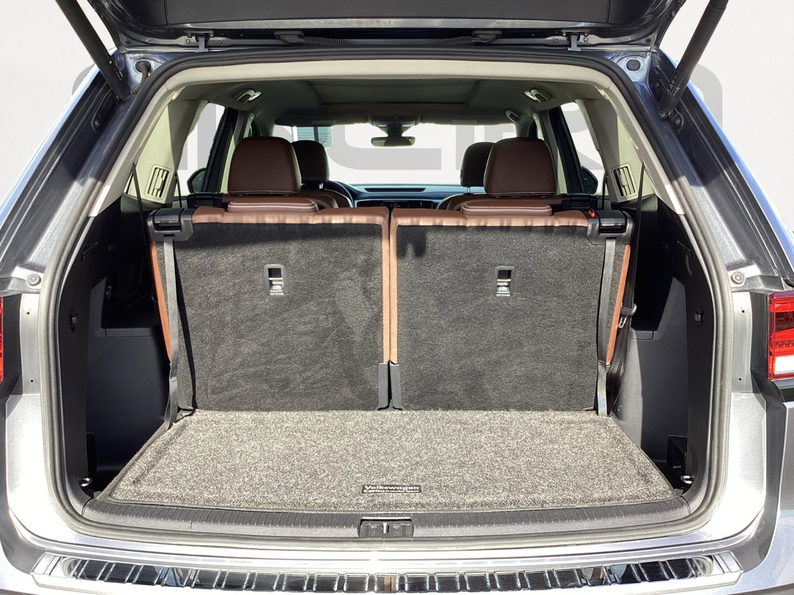 Used 2023 Volkswagen Atlas SEL R-Line image 16