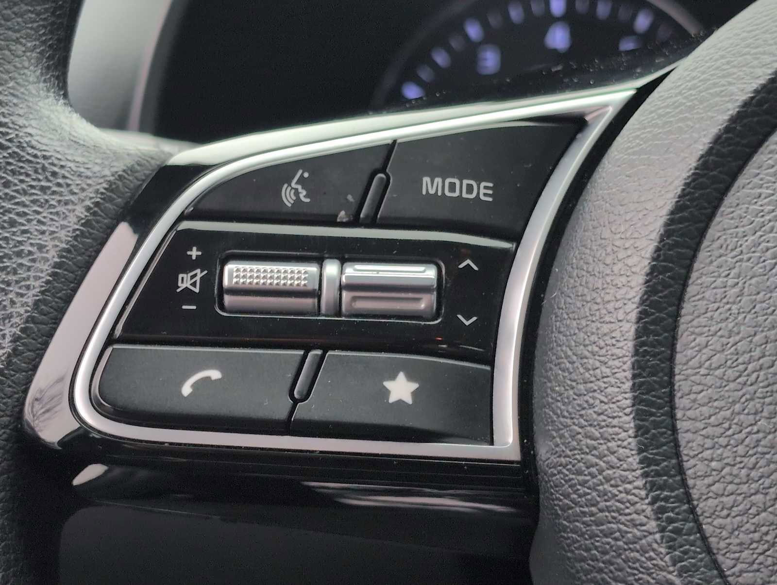 Used 2024 Kia Forte LXS image 23