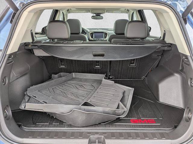 Used 2024 GMC Terrain Denali w/ Denali Premium Package AWD/4WD image 6