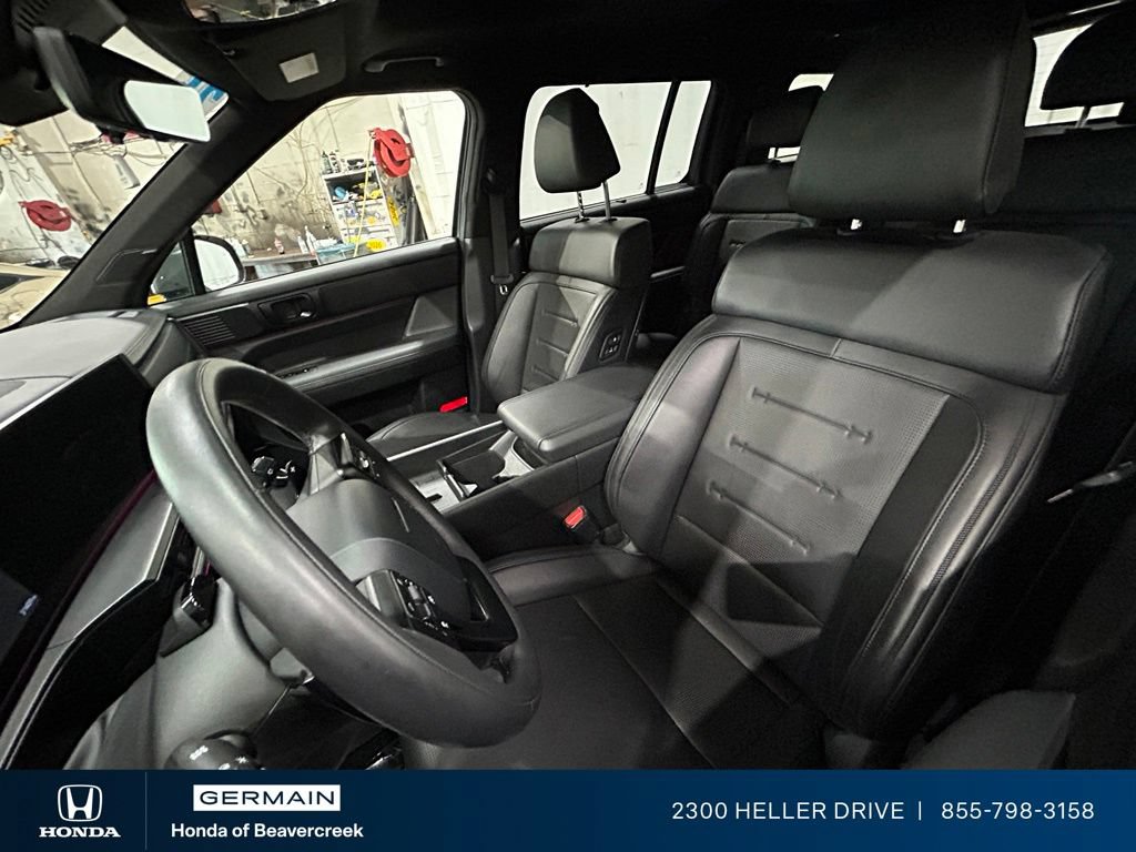 Used 2025 Hyundai Santa Fe Calligraphy AWD/4WD image 26