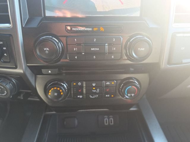 Used 2016 Ford F150 XLT w/ Equipment Group 302A Luxury AWD/4WD image 32