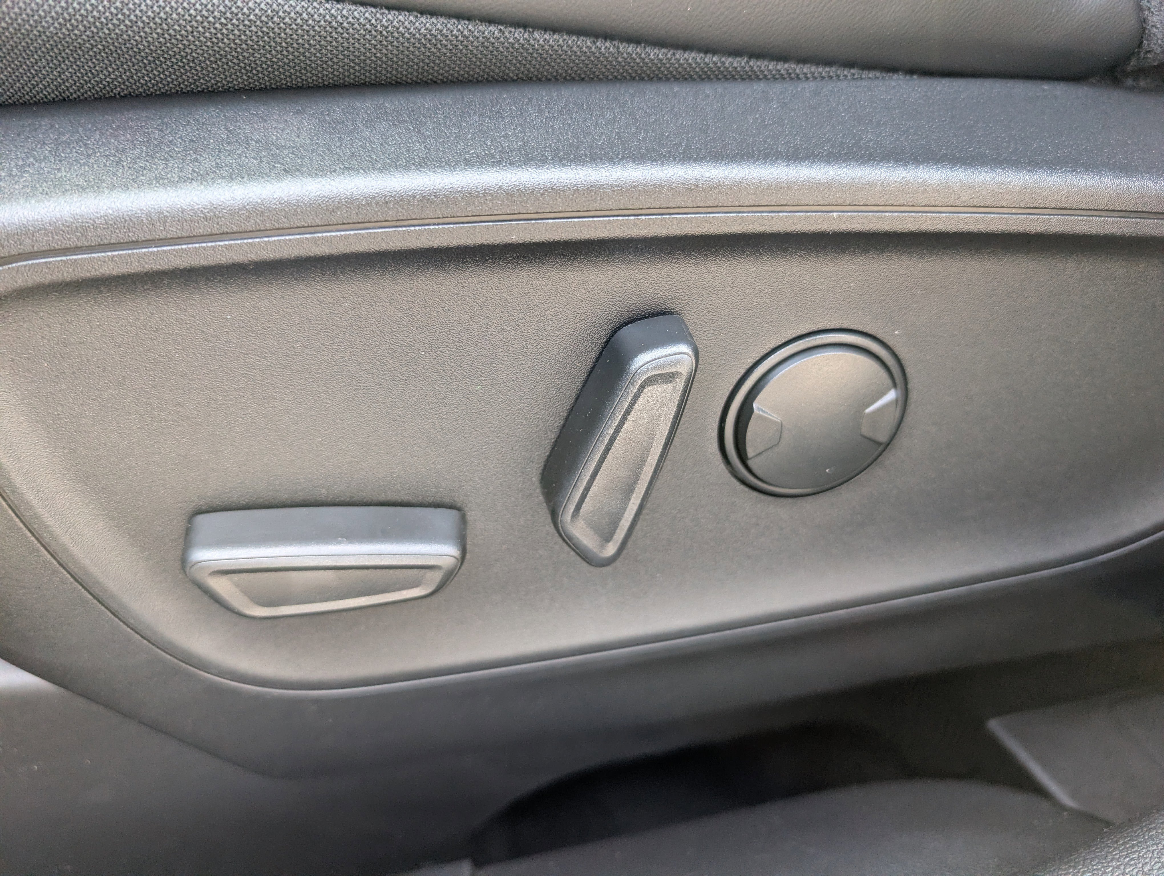 New 2026 Ford Escape ST-Line w/ Tech Pack #1 FWD image 23