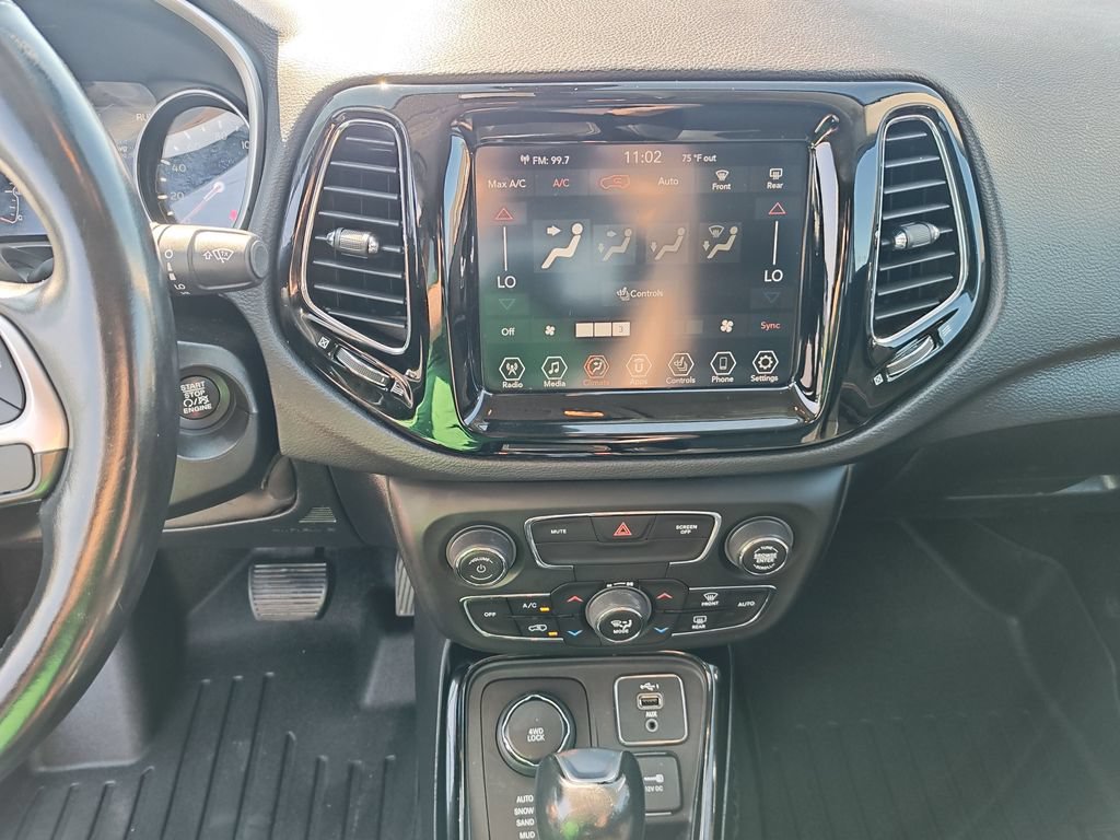 Used 2020 Jeep Compass Limited AWD/4WD image 22