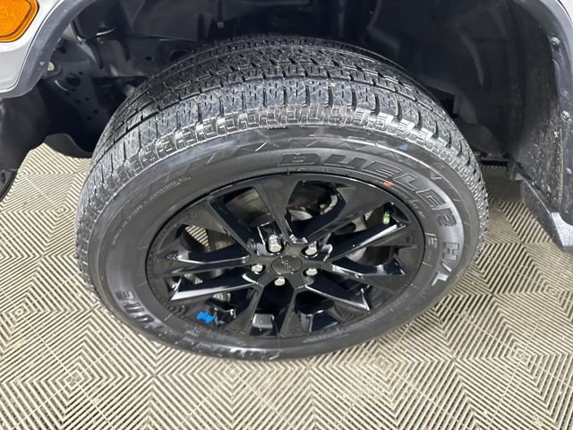 Used 2023 Jeep Wrangler Unlimited Sahara w/ Cold Weather Group image 9