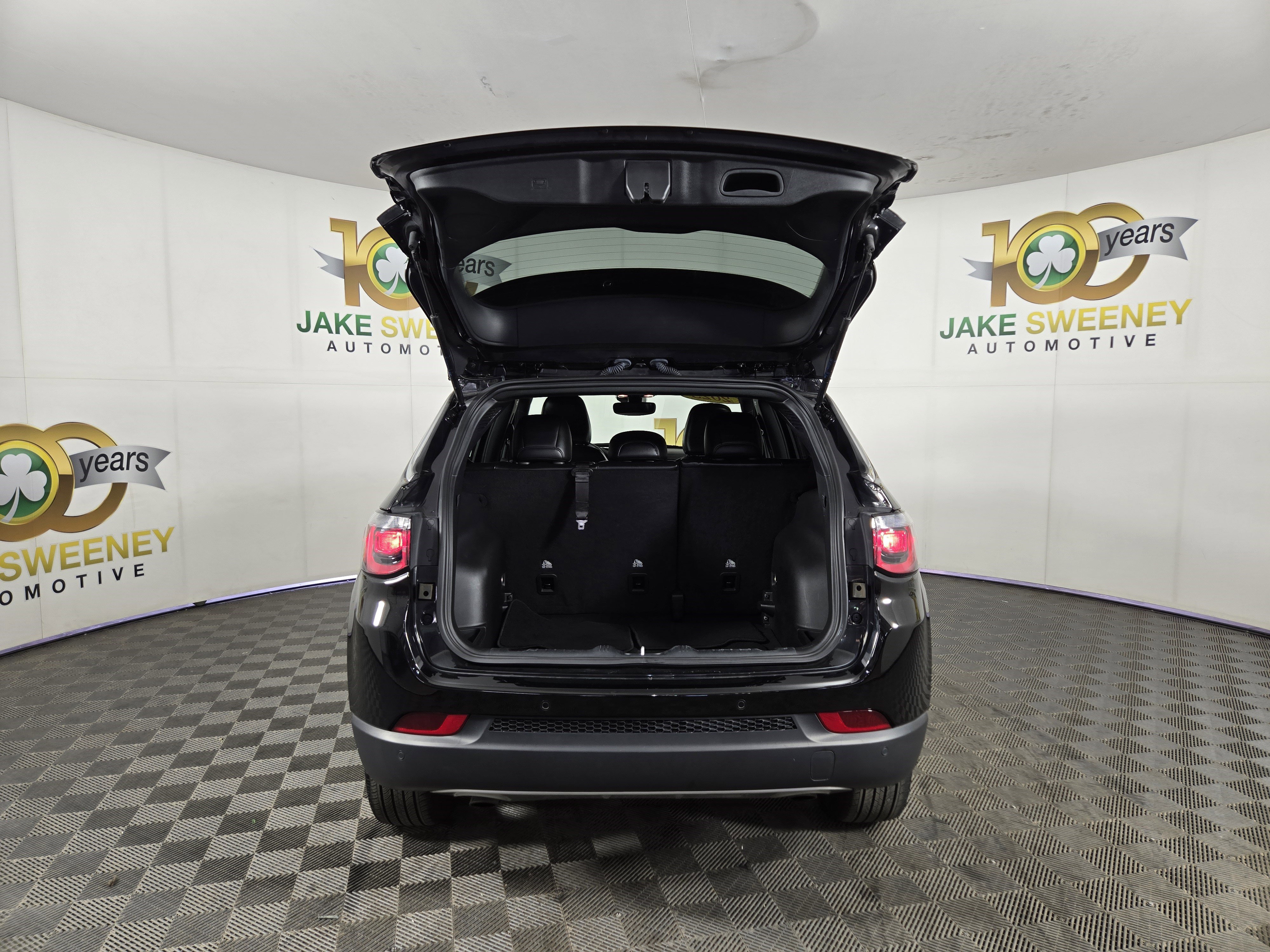 Certified 2023 Jeep Compass Limited AWD/4WD image 32