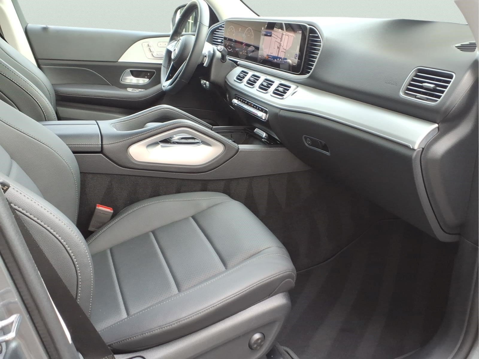Certified 2024 Mercedes-Benz GLE 350 4MATIC image 29